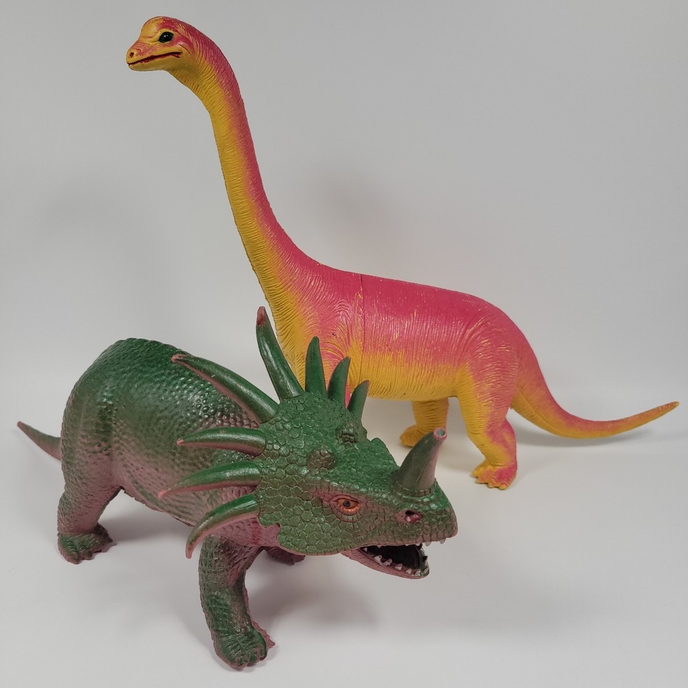 VTG Dor Mei Styracosaurus + Brachiosaurus Hard Plastic Dinosaur Figure Lot 80s